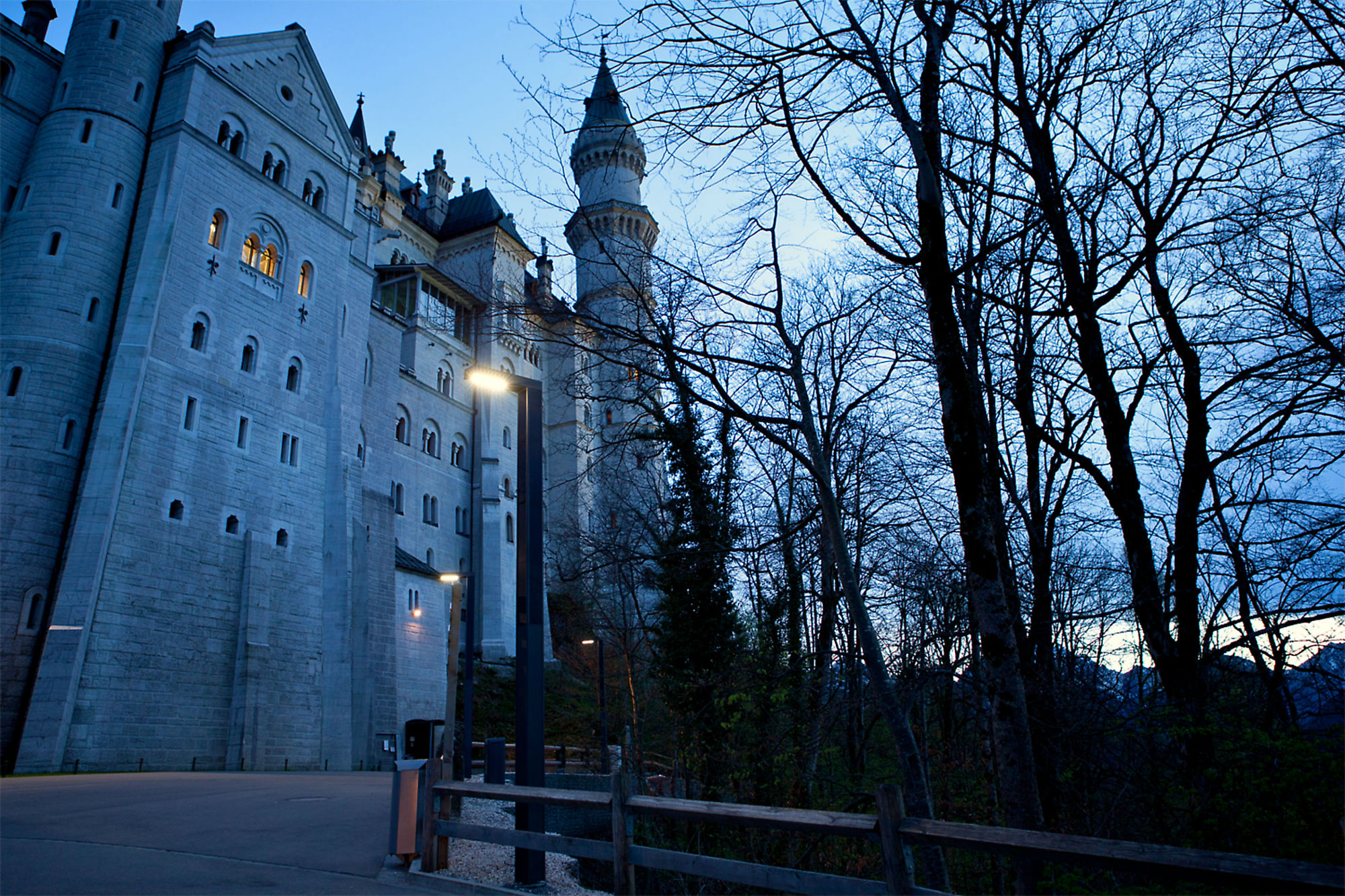 Schloss Neuschwanstein, Solarbeleuchtung